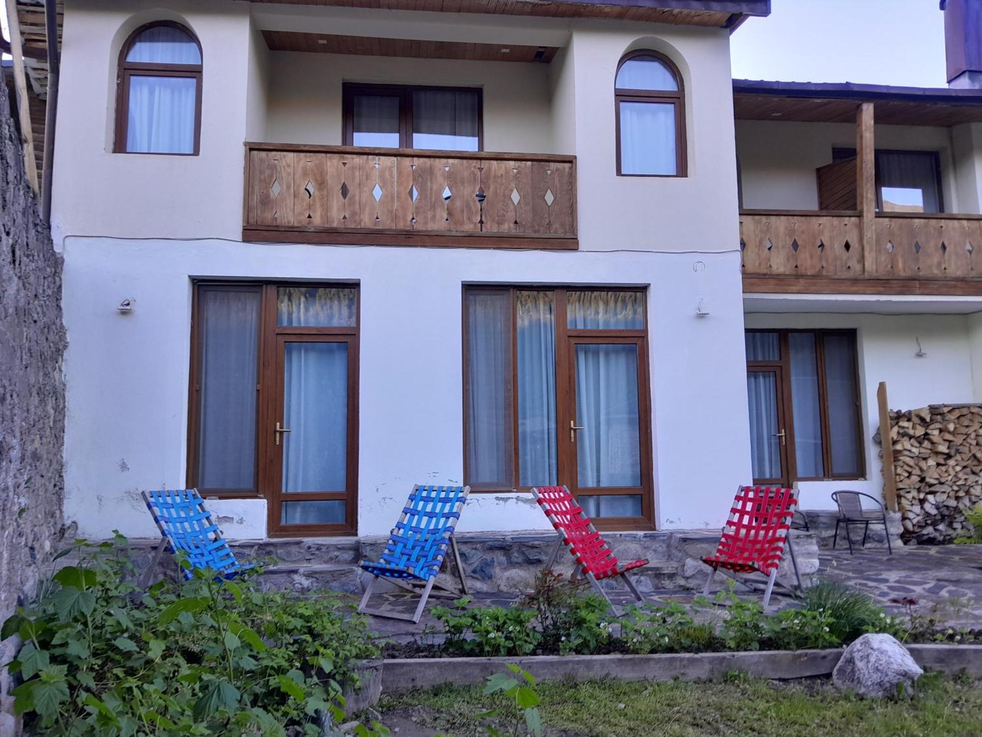 Bapsha Guesthouse Mestia Esterno foto