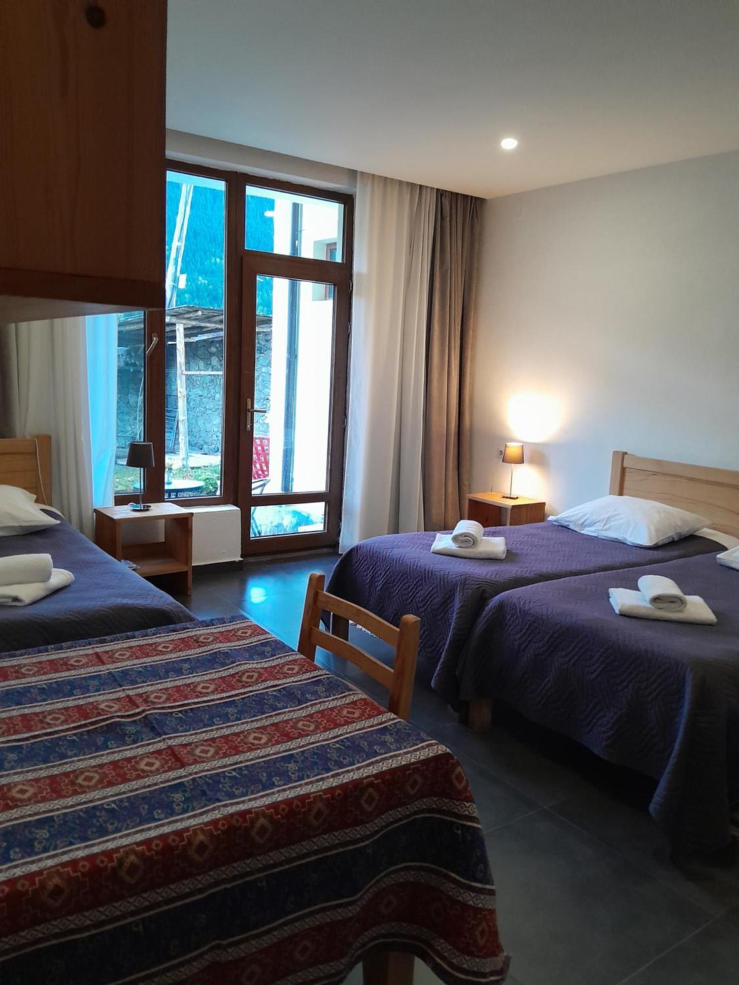 Bapsha Guesthouse Mestia Esterno foto
